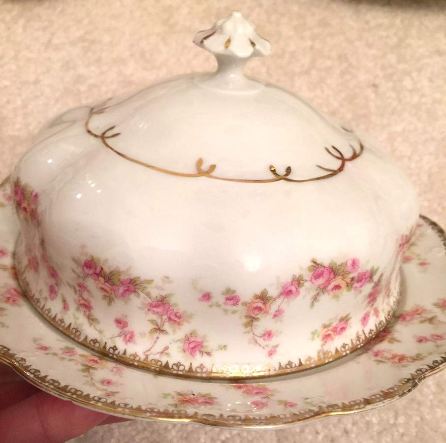 Bridal Rose (Scalloped, Gold Edge) Round Covered Butter by Altrohlau-1