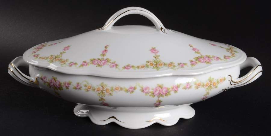 Rose China (Scalloped) Oval Covered Vegetable by Altrohlau-1
