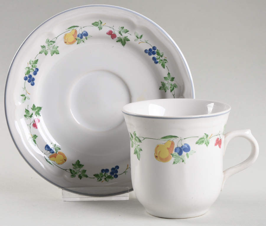 Nanci Flat Cup & Saucer Set by AMG-1