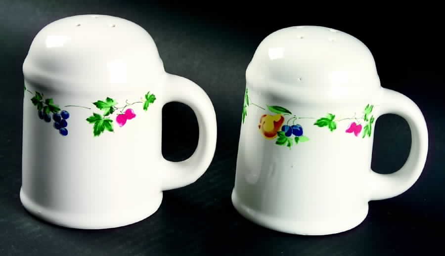 Nanci Stove Top Salt & Pepper Set by AMG-1