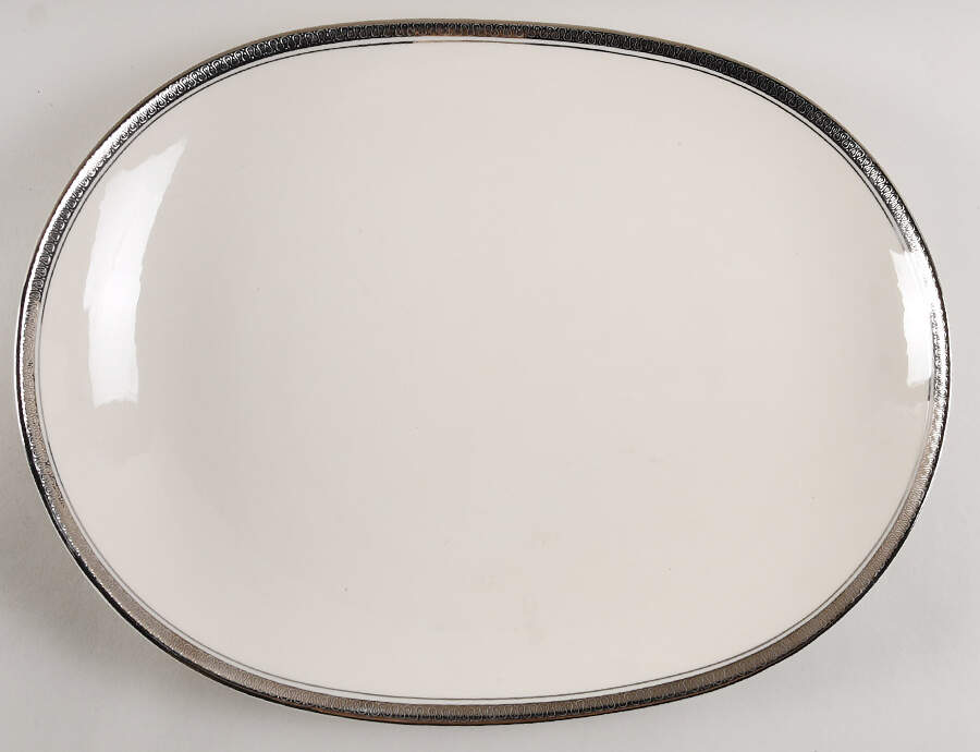 Finale Platinum 14" Oval Serving Platter by American Manor-1