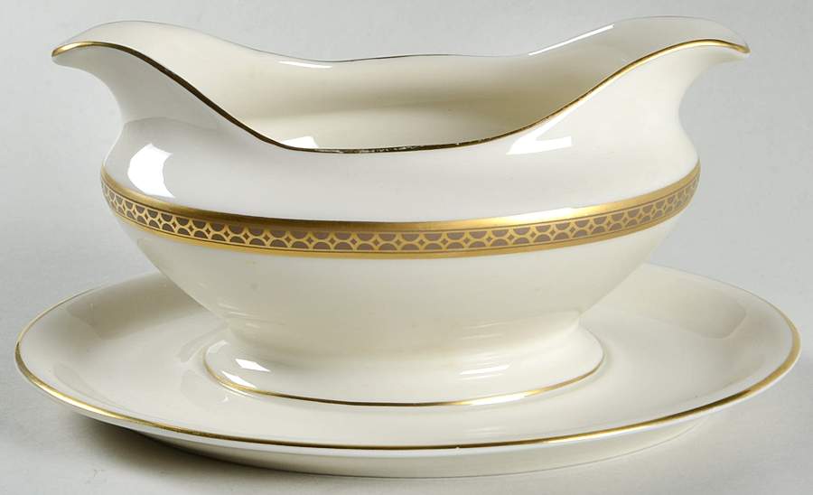 Morocco Gravy Boat with Attached Underplate by American Manor-1