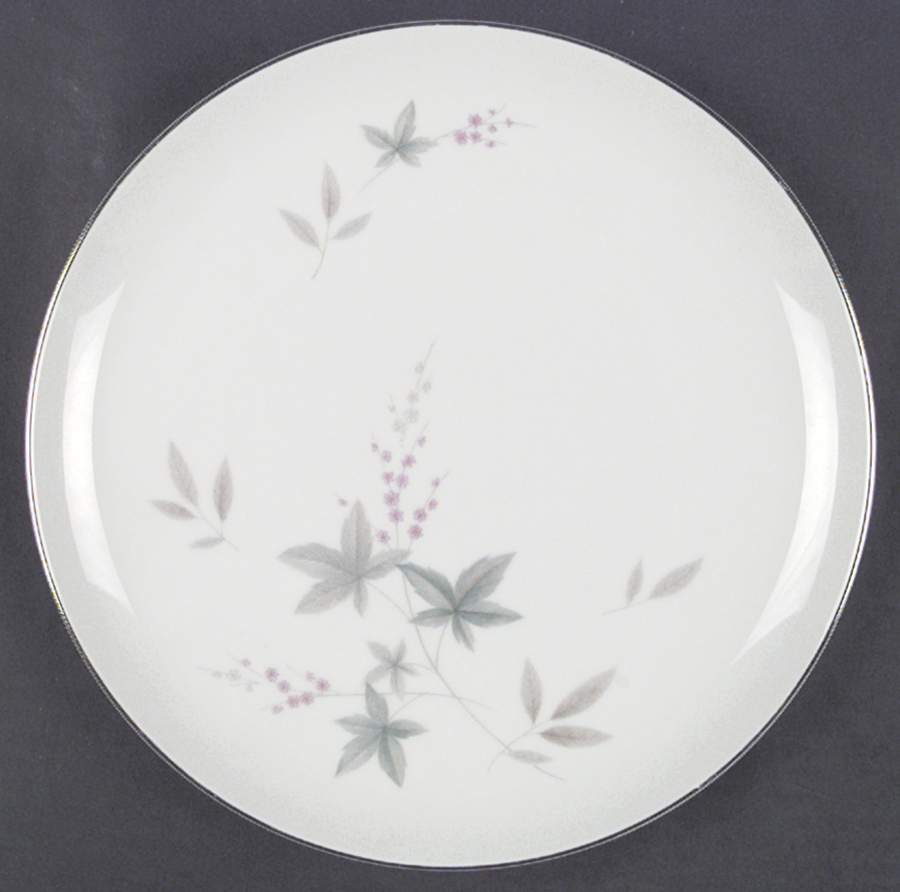 Kathleen Dinner Plate by American Queen-1