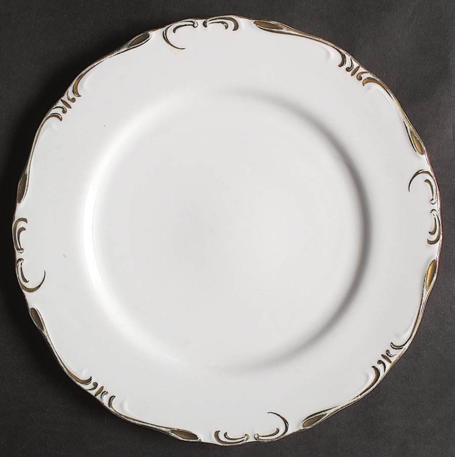 Baroness Gold Dinner Plate by Amcrest-1