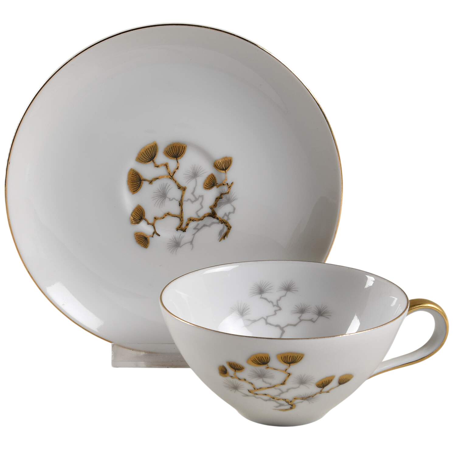 Golden Ming Flat Cup & Saucer Set by Amcrest-1