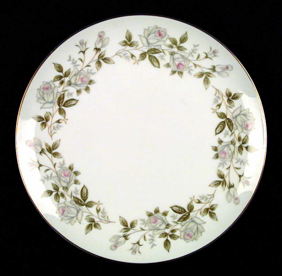 Rose Wreath Dinner Plate by Amcrest-1