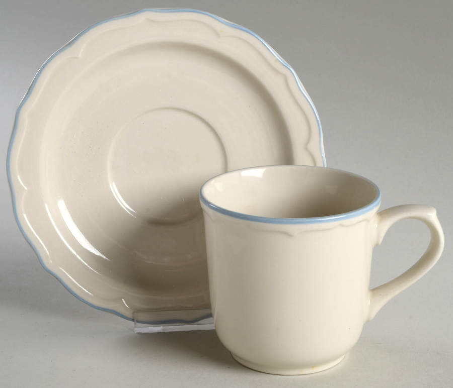 Auntie Em Flat Cup & Saucer Set by Anchor Hocking-1