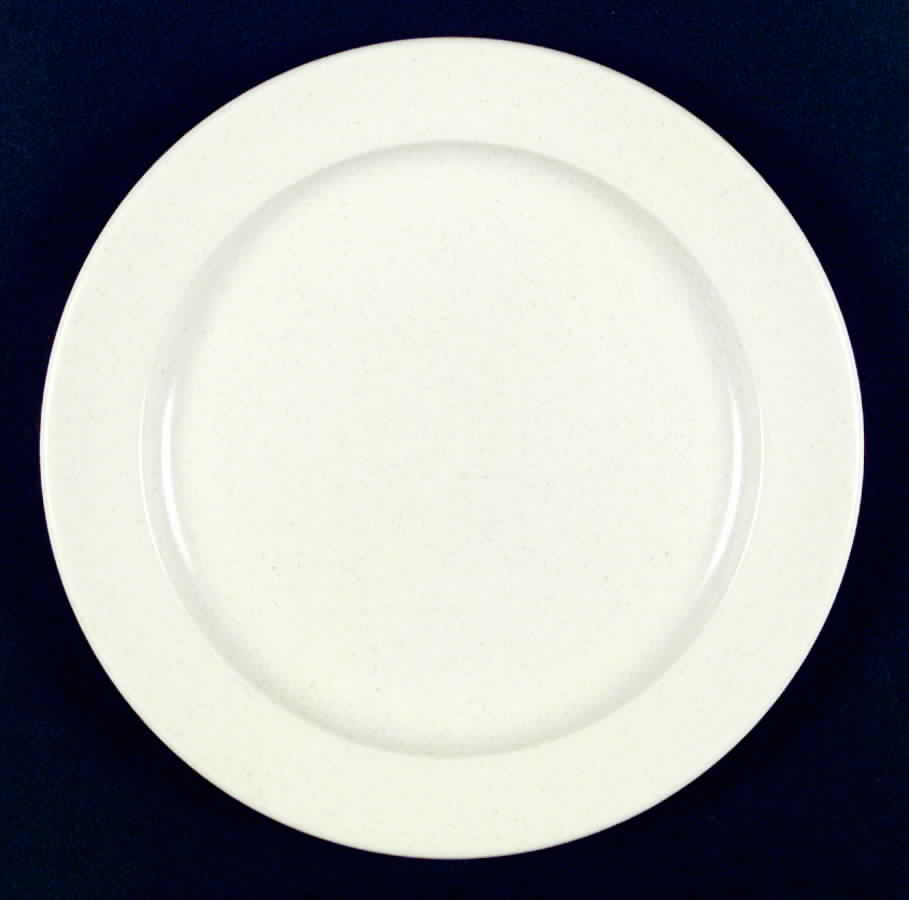 Buttercream Dinner Plate by Anchor Hocking-1