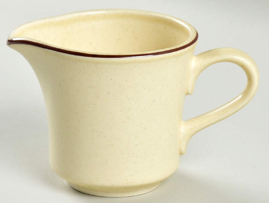 Chantilly Creamer by Anchor Hocking-1