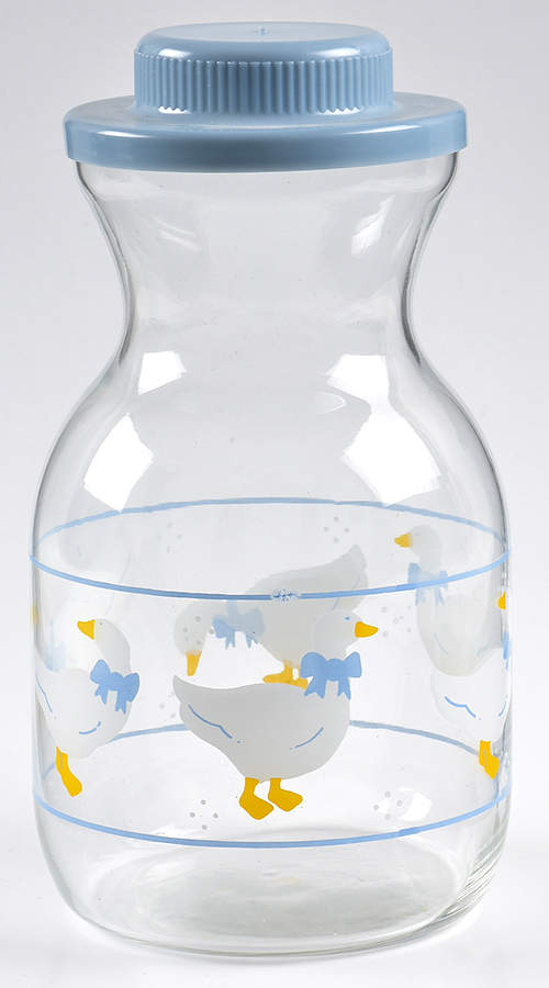 Farm Country Glassware Carafe with Lid by Anchor Hocking-1