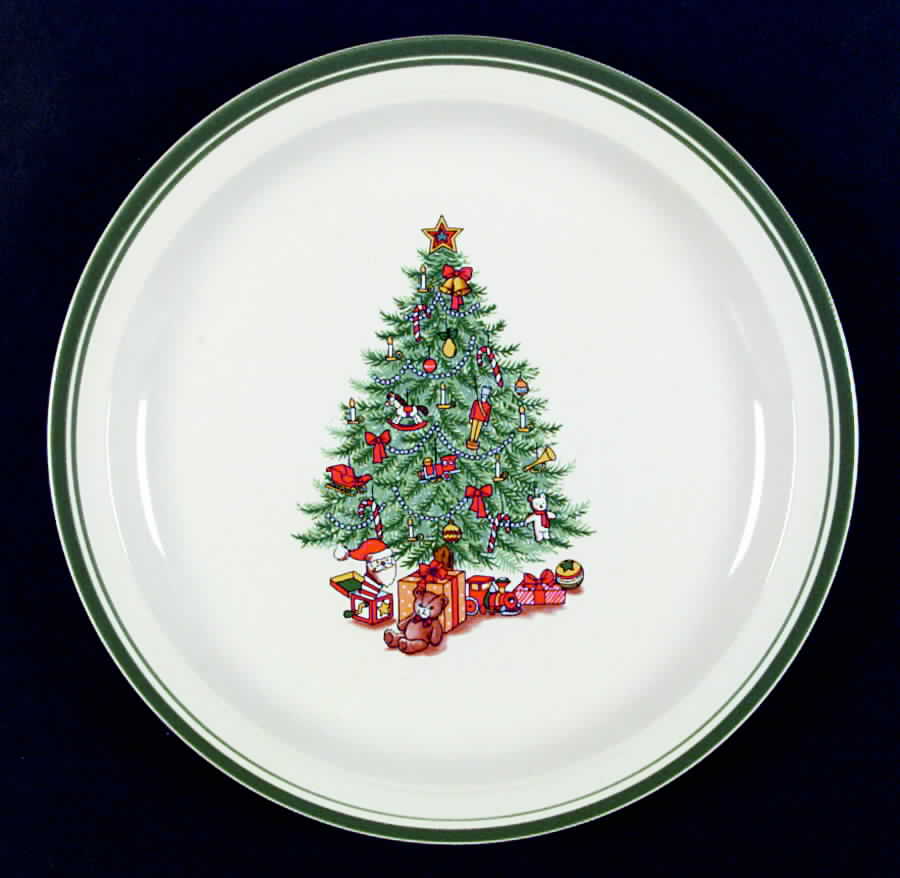 Holiday Magic Dinner Plate by Anchor Hocking-1