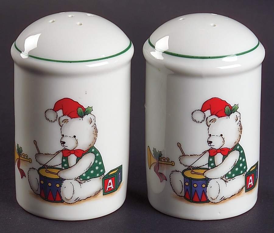 Memories Salt & Pepper Set by Anchor Hocking-1