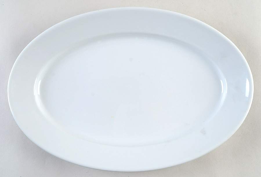 Opera 14" Oval Serving Platter by Apilco-1