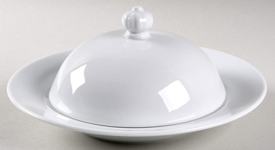 Opera Muffin Dish & Lid by Apilco-1