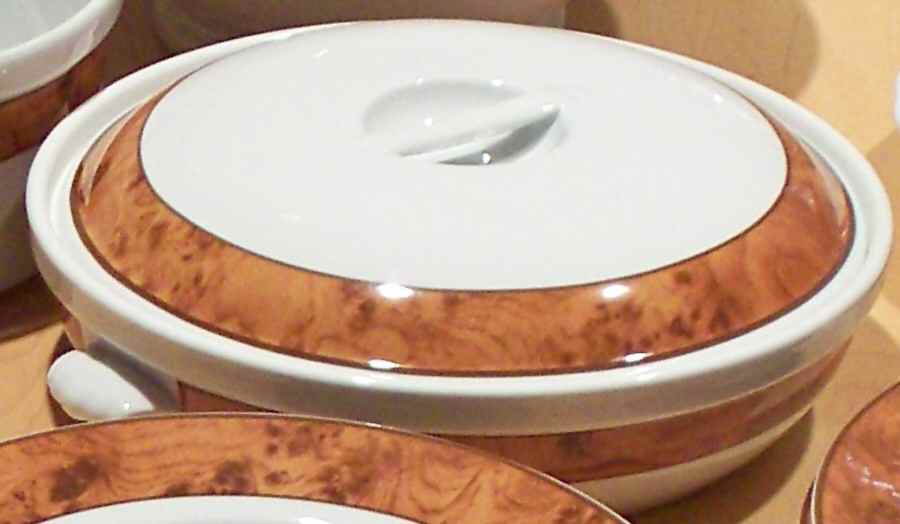Junon Round Covered Vegetable by Apilco-1