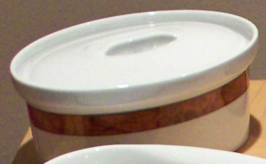 Junon Oval Covered Vegetable by Apilco-1