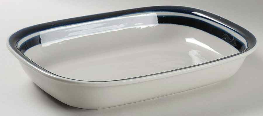 Anemone Blue 12" Rectangular Baker by Arabia of Finland-1