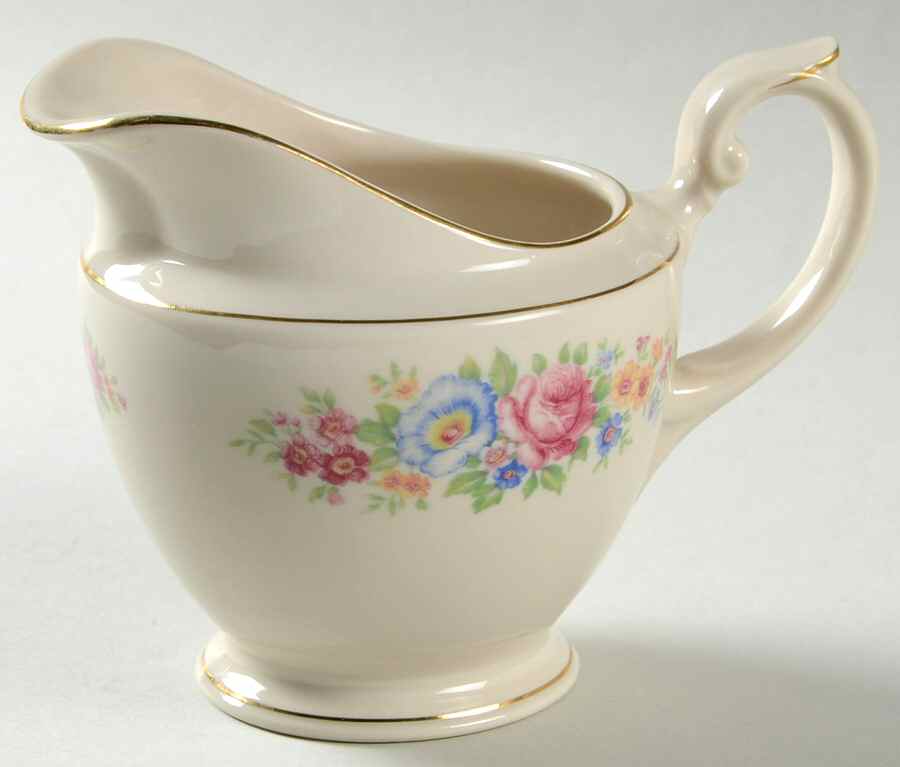 ARA11 Creamer by Arabia of Finland-1
