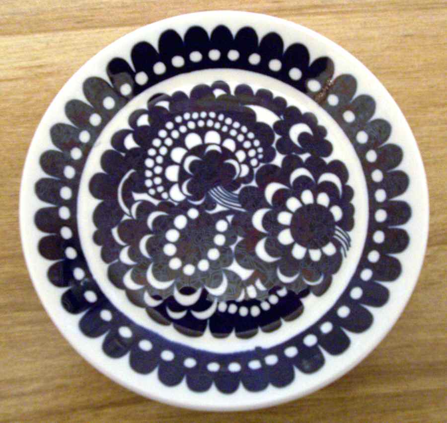 ARA22 Dinner Plate by Arabia of Finland-1