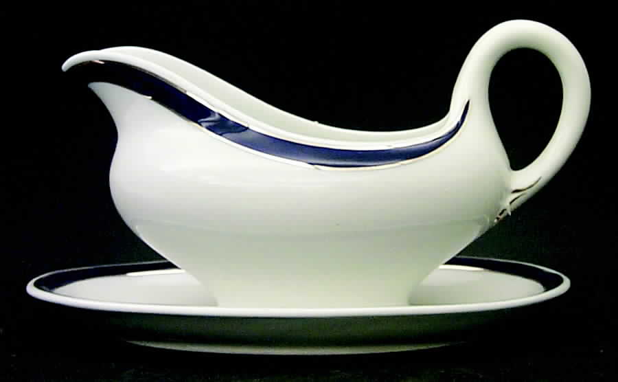 ARA31 Gravy Boat with Attached Underplate by Arabia of Finland-1