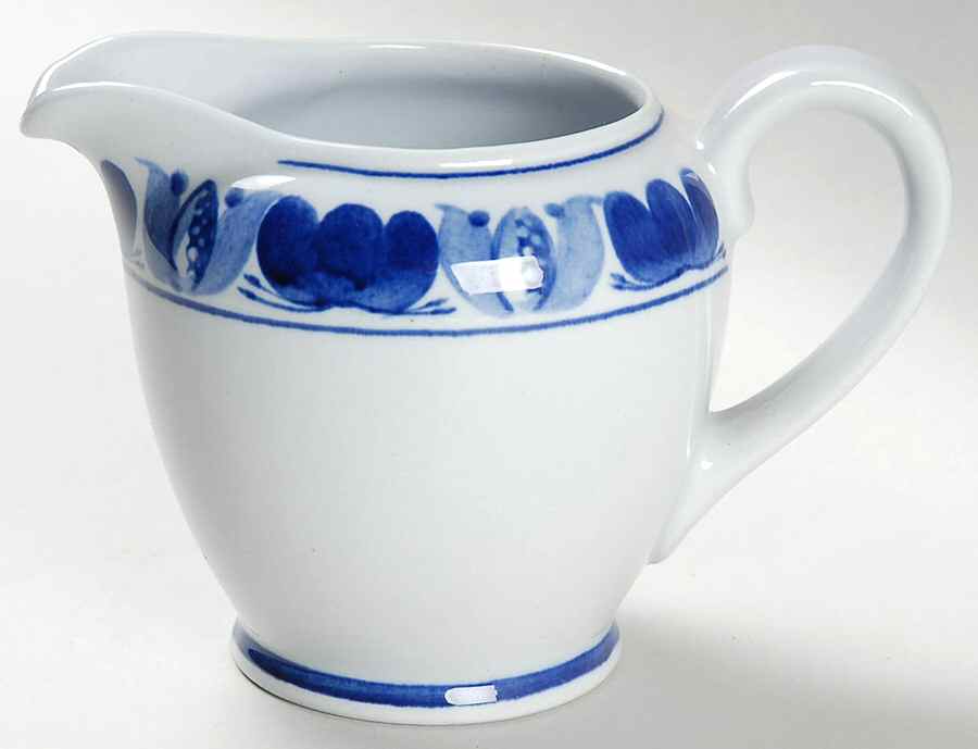 Blue Laurel Mini Creamer by Arabia of Finland-1