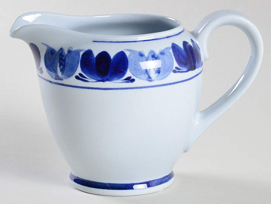 Blue Laurel Creamer by Arabia of Finland-1
