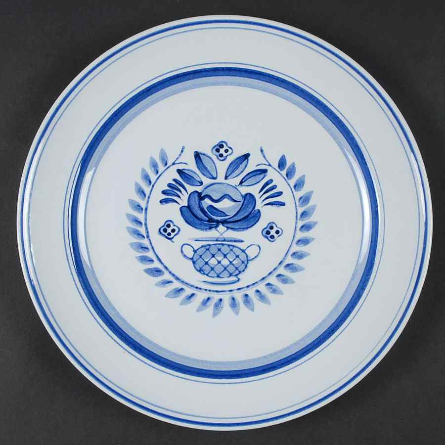 Blue Rose Luncheon Plate by Arabia of Finland-1