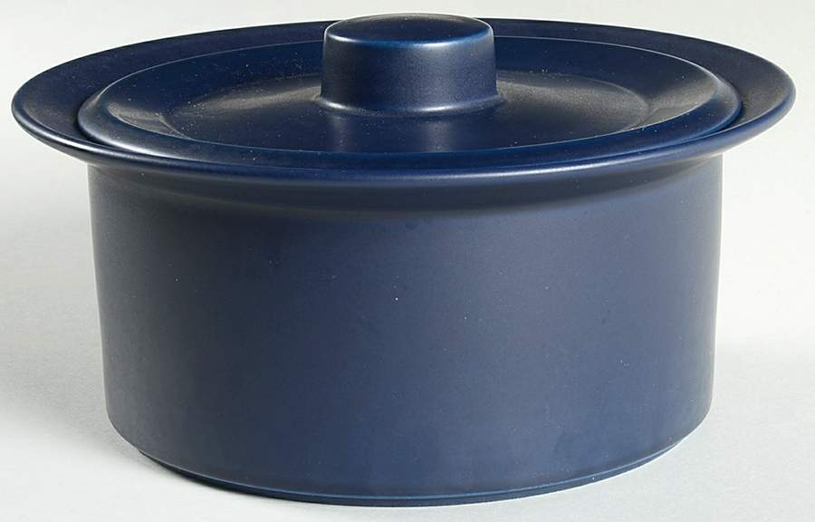 Blues 1.5 Qt Round Covered Casserole by Arabia of Finland-1