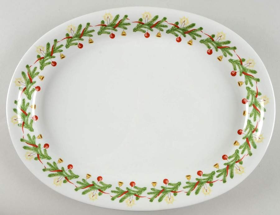 Christmas Wreath 14" Oval Serving Platter by Arabia of Finland-1
