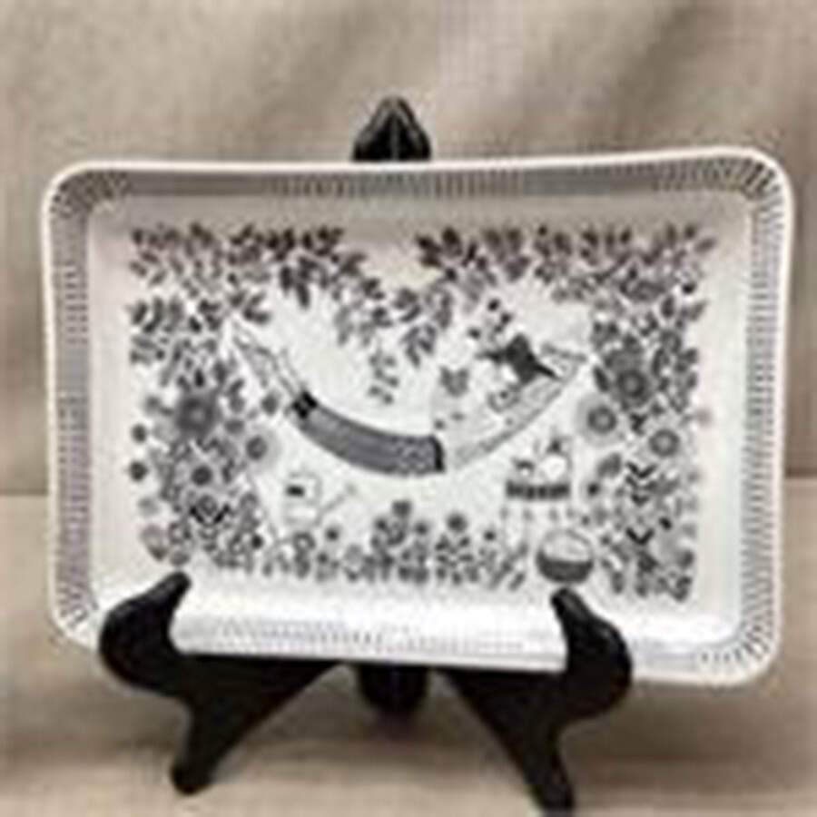Emilia 9" Rectangular Tray by Arabia of Finland-1