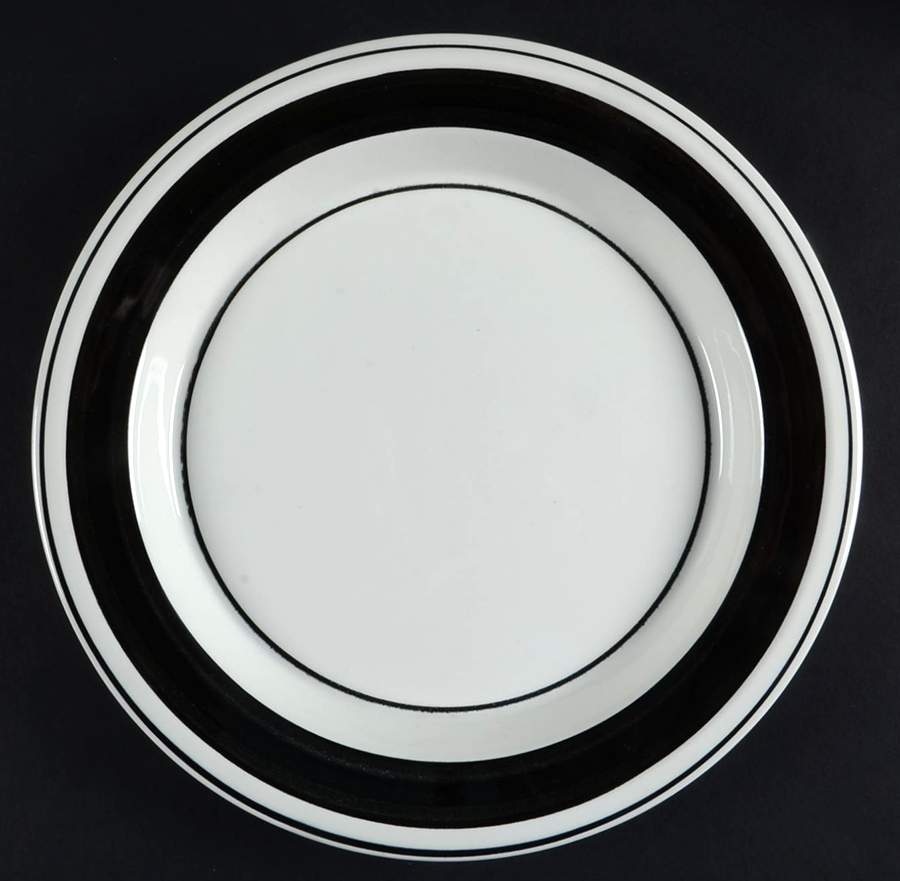 Faenza Black Luncheon Plate by Arabia of Finland-1