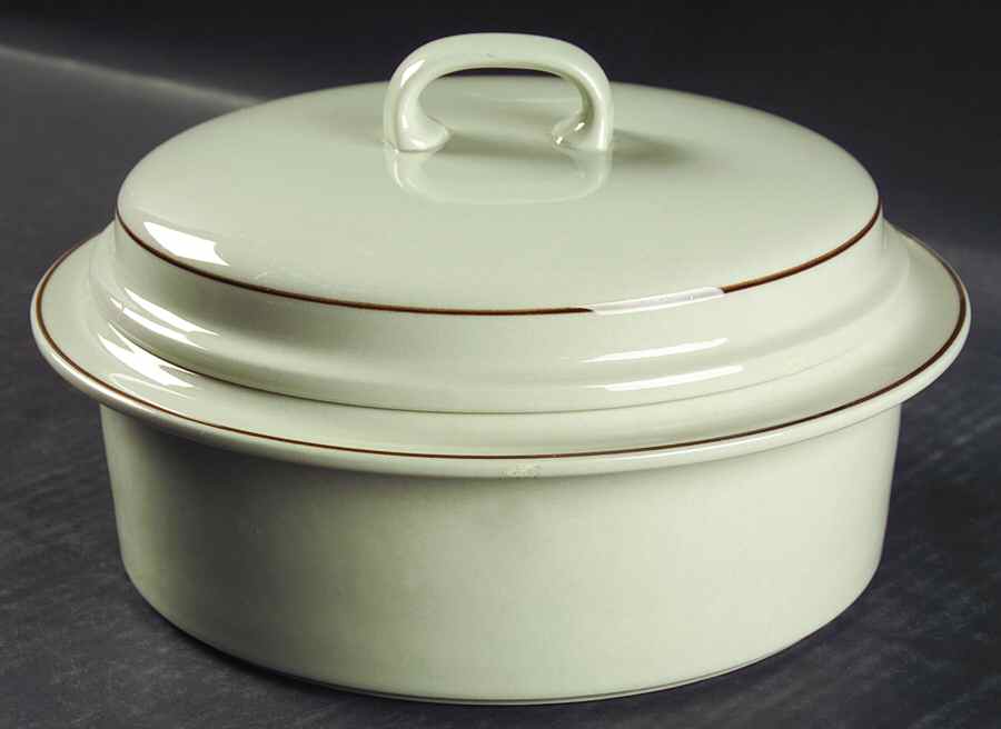 Fennica 2 Qt Round Covered Casserole by Arabia of Finland-1