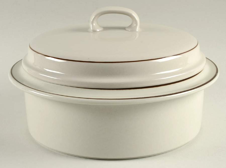 Fennica 1.5 Qt Round Covered Casserole by Arabia of Finland-1