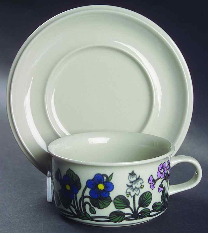 Flora Flat Cup & Saucer Set by Arabia of Finland-1