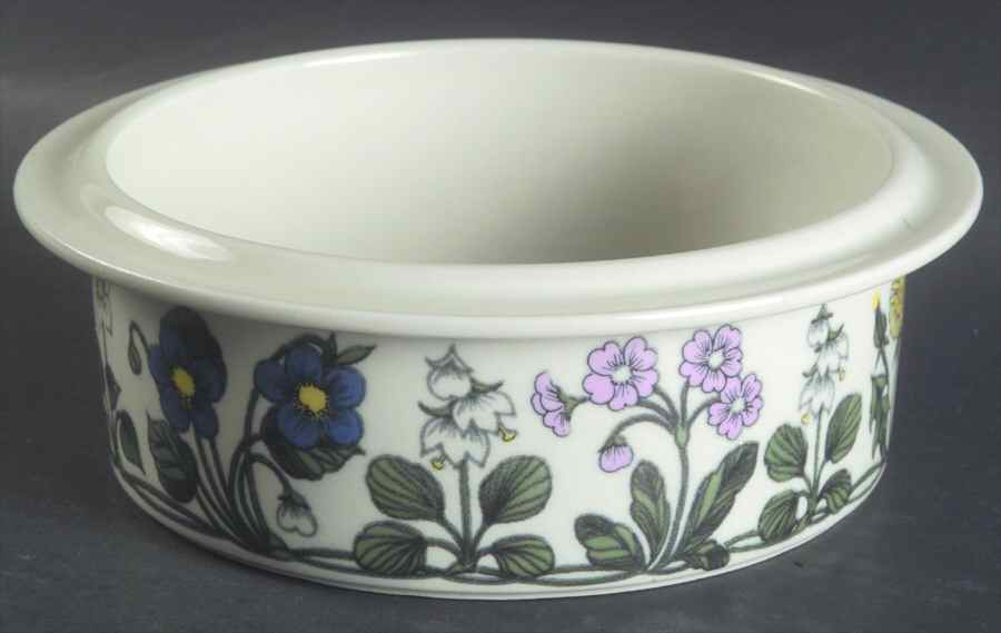 Flora 7" Round Vegetable Bowl by Arabia of Finland-1
