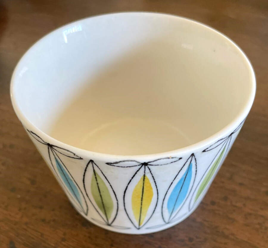 Korona Fruit/Dessert (Sauce) Bowl by Arabia of Finland-1