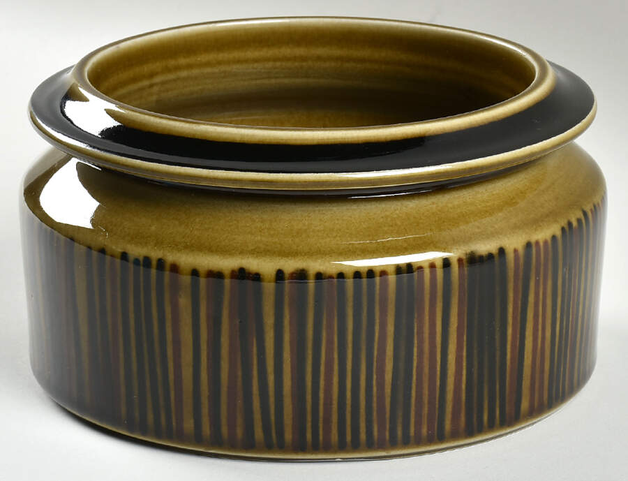 Kosmos 2 Qt Round Covered Casserole No Lid by Arabia of Finland-1