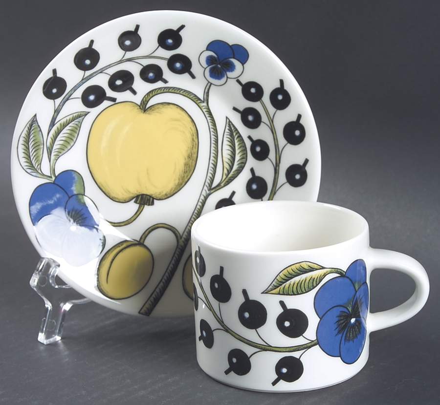 Paratiisi Flat Continental Cup & Saucer Set by Arabia of Finland-1