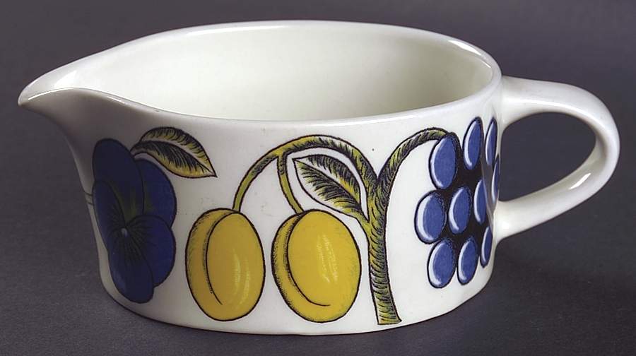 Paratiisi Creamer by Arabia of Finland-1
