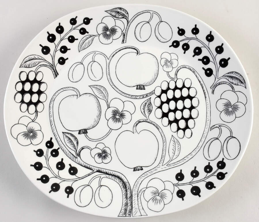 Paratiisi Black 14" Oval Serving Platter by Arabia of Finland-1