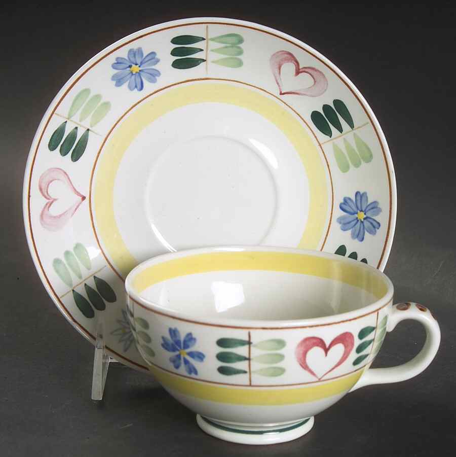 Pirtti Footed Cup & Saucer Set by Arabia of Finland-1