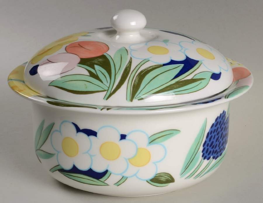 Poetica 1.5 Qt Round Covered Casserole by Arabia of Finland-1