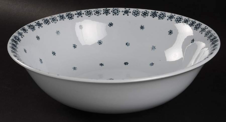 Snowflake 10" Large Salad Serving Bowl by Arabia of Finland-1