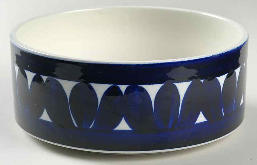 Sotka Blue 7" Round Vegetable Bowl by Arabia of Finland-1