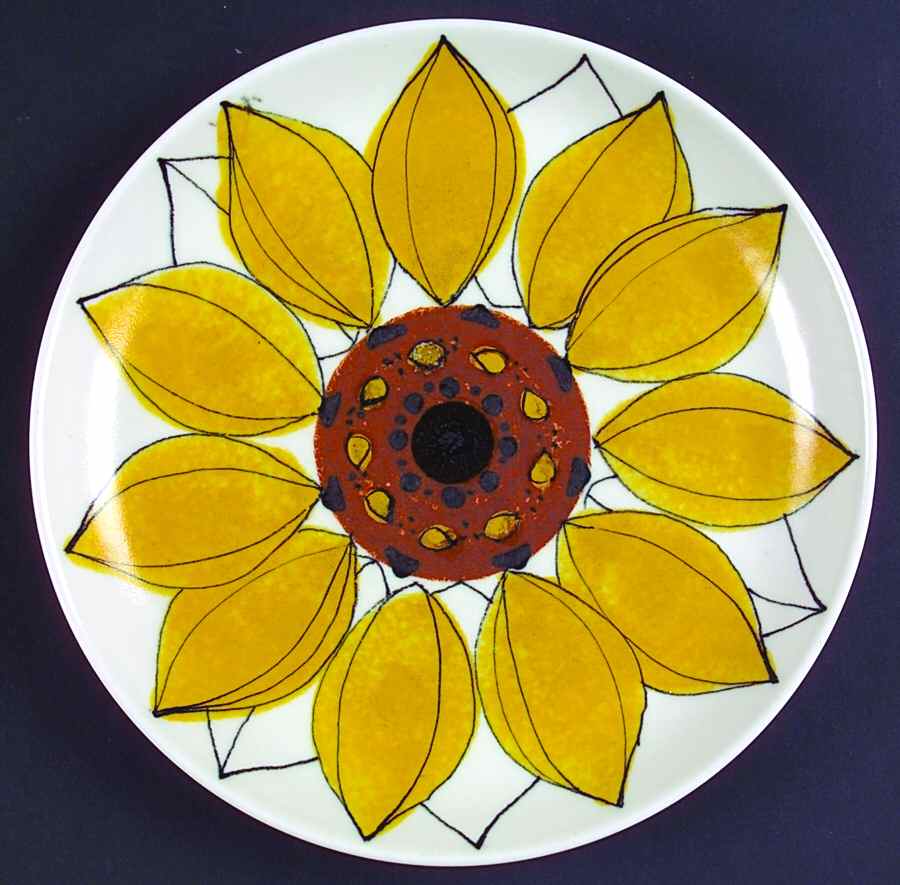 Sun Rose Luncheon Plate by Arabia of Finland-1