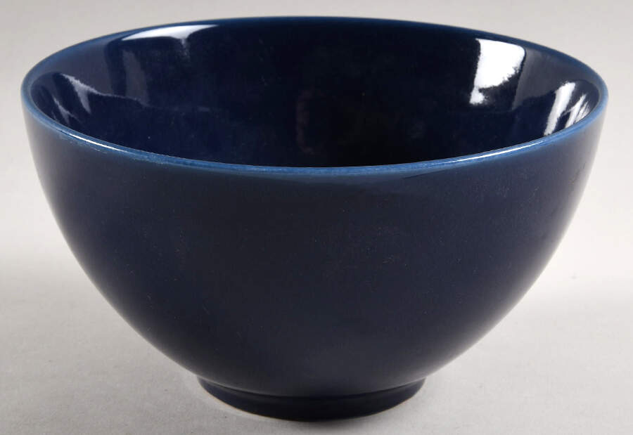 Teema Dark Blue 7" Round Vegetable Bowl by Arabia of Finland-1
