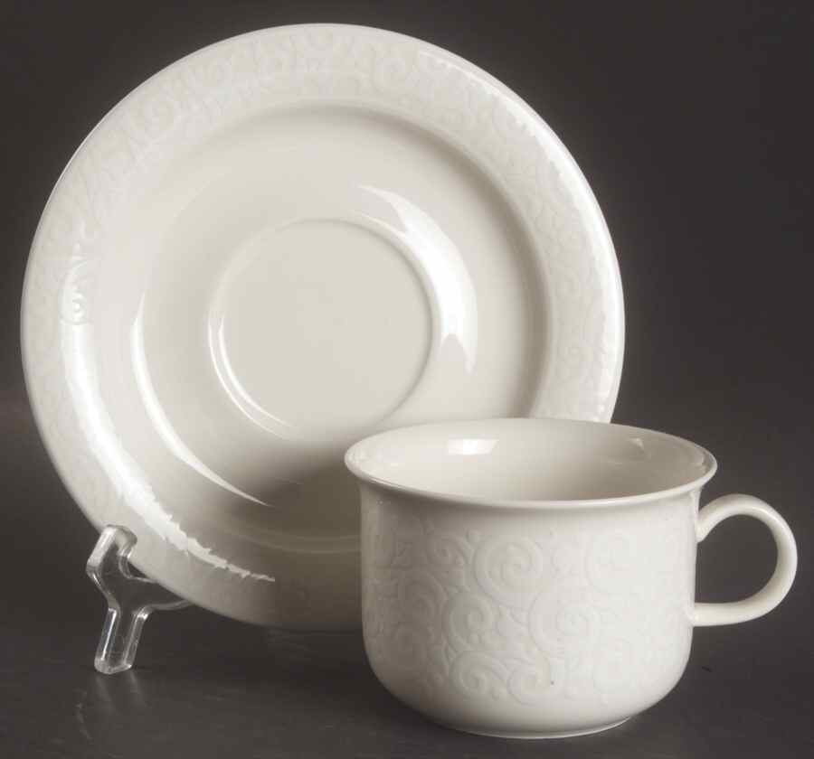 Troikka Flat Cup & Saucer Set by Arabia of Finland-1