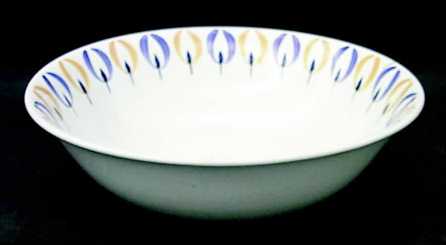 Tulip 10" Round Vegetable Bowl by Arabia of Finland-1