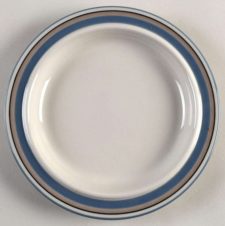 Uhtua Salad Plate by Arabia of Finland-1