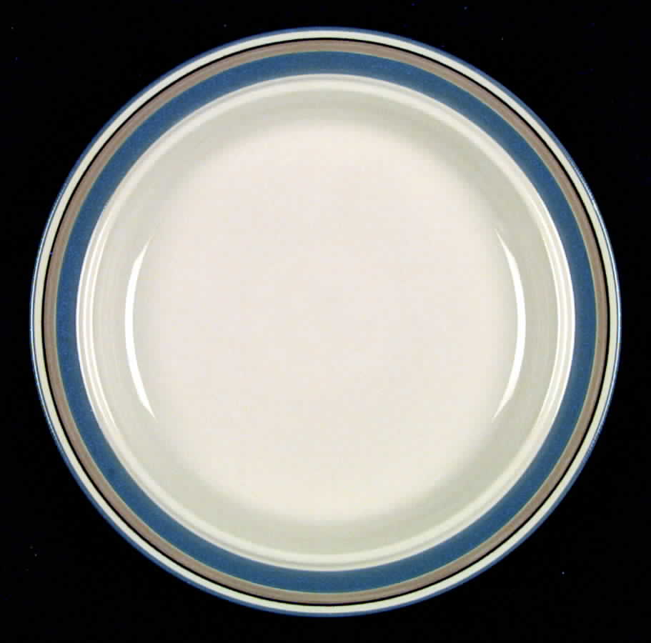 Uhtua Dinner Plate by Arabia of Finland-1